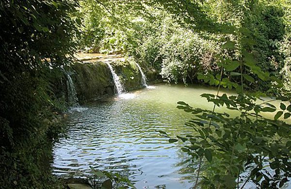 A natural pool along the river Meta